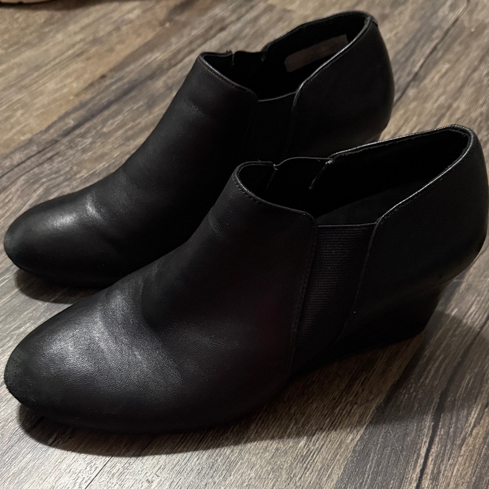 Vionic | Stanton Leather Wedge Slip On Ankle Booties size 9.5